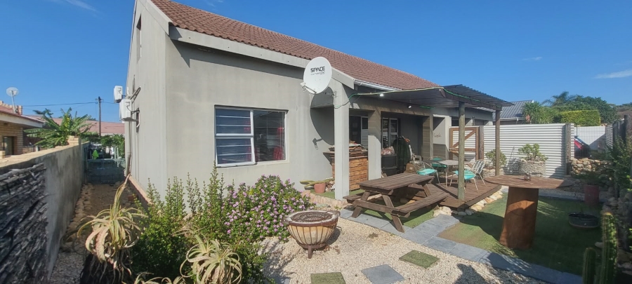 3 Bedroom Property for Sale in C Place Eastern Cape